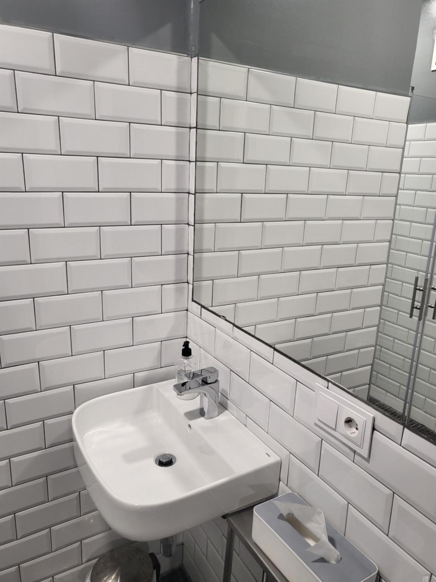 Acola Sport Hostel Pontevedra Bagian luar foto